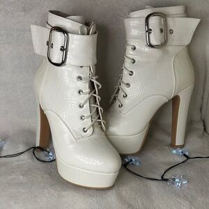 Elegant White Lace-Up Boots